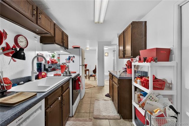 1550 S Oakland Street, Aurora, CO 80012