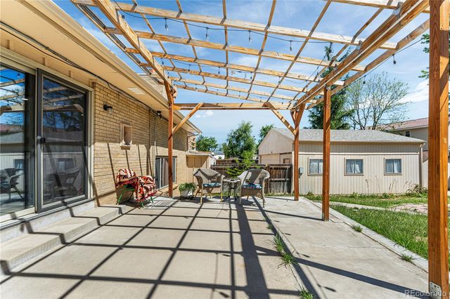 1550 S Oakland Street, Aurora, CO 80012
