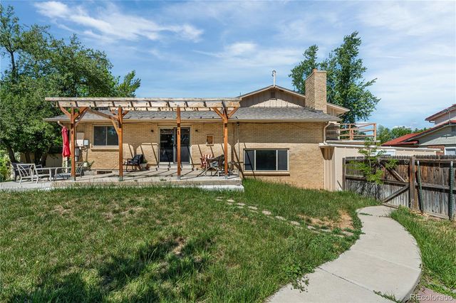 1550 S Oakland Street, Aurora, CO 80012
