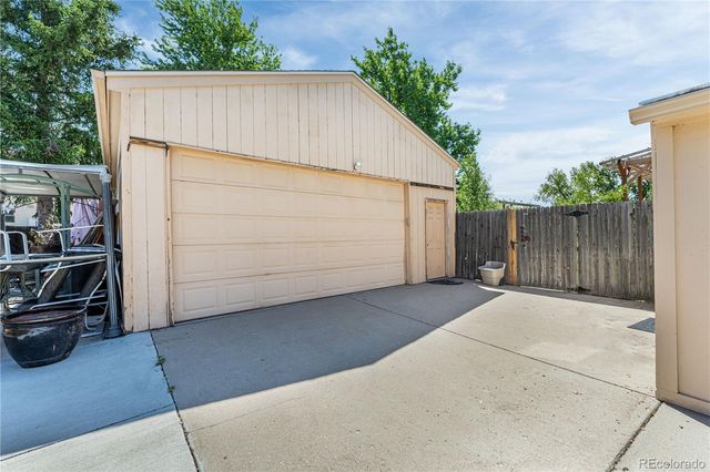 1550 S Oakland Street, Aurora, CO 80012