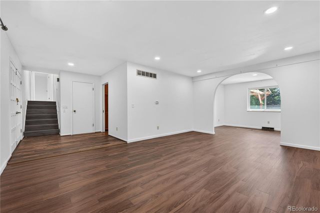 1550 S Oakland Street, Aurora, CO 80012