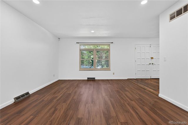 1550 S Oakland Street, Aurora, CO 80012