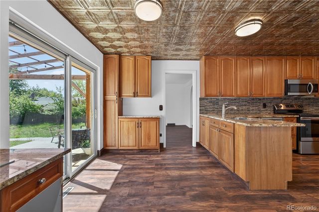1550 S Oakland Street, Aurora, CO 80012