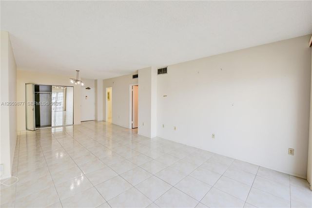1980 S OCEAN DR 16A, Hallandale Beach, FL 33009