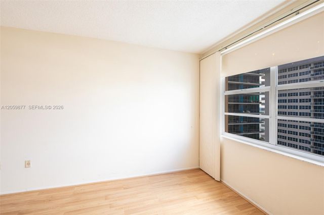 1980 S OCEAN DR 16A, Hallandale Beach, FL 33009