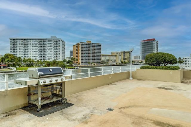 1980 S OCEAN DR 16A, Hallandale Beach, FL 33009