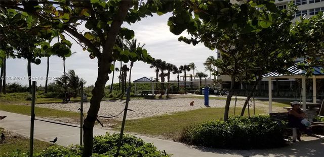 1980 S OCEAN DR 16A, Hallandale Beach, FL 33009
