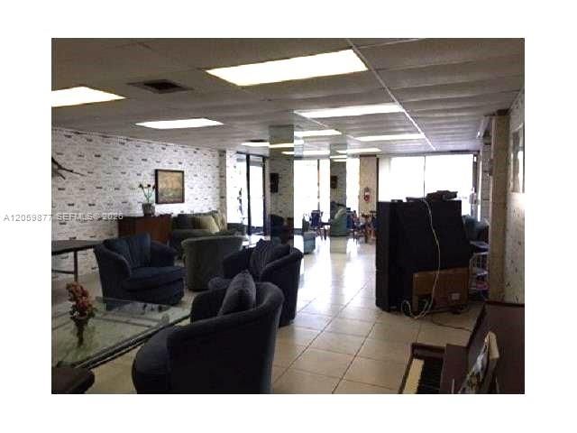 1980 S OCEAN DR 16A, Hallandale Beach, FL 33009