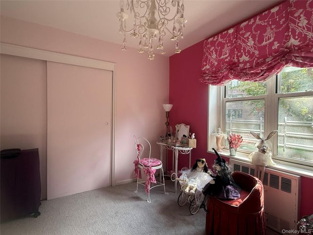 18-50 211 Street 2K, Bayside, NY 11360