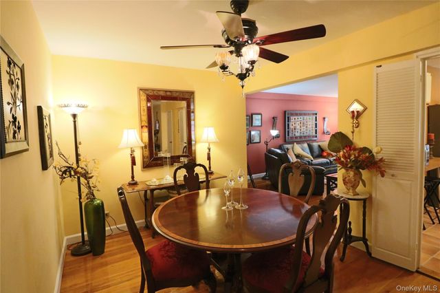 18-50 211 Street 2K, Bayside, NY 11360
