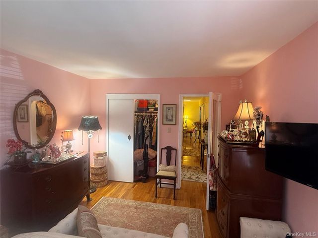 18-50 211 Street 2K, Bayside, NY 11360