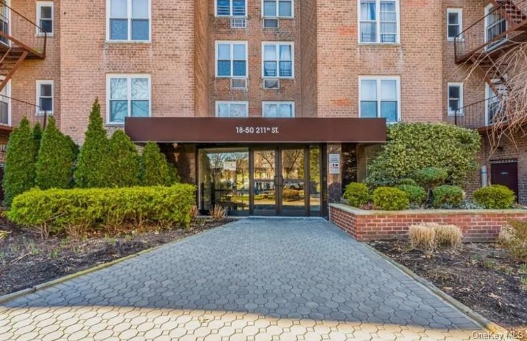 18-50 211 Street 2K, Bayside, NY 11360 — photo 2