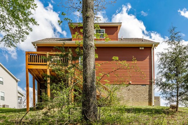 1160 Jonathan Ln, Springfield, TN 37172