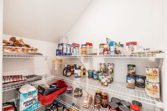 1160 Jonathan Ln, Springfield, TN 37172