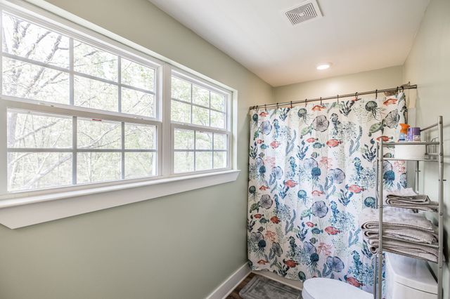 1160 Jonathan Ln, Springfield, TN 37172