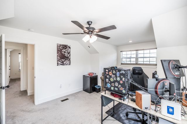 1160 Jonathan Ln, Springfield, TN 37172