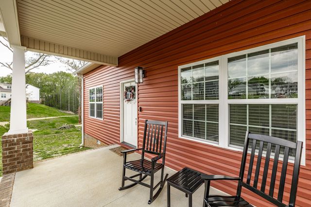 1160 Jonathan Ln, Springfield, TN 37172