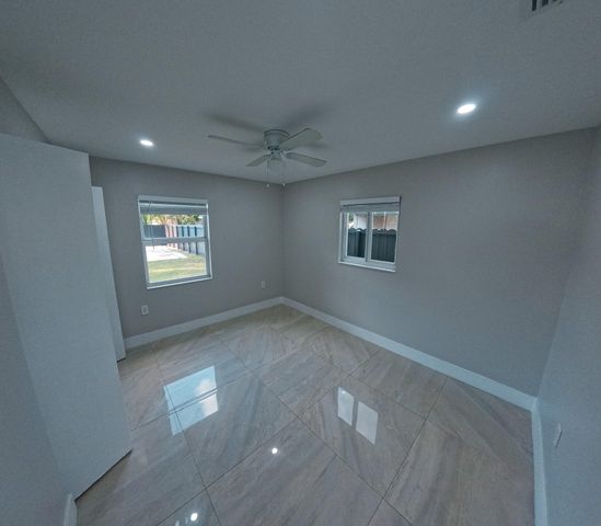 352 Johnston Street, Fort Pierce, FL 34982