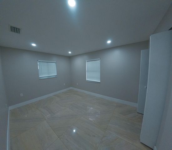 352 Johnston Street, Fort Pierce, FL 34982