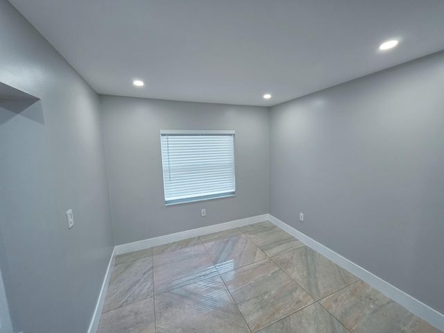 352 Johnston Street, Fort Pierce, FL 34982