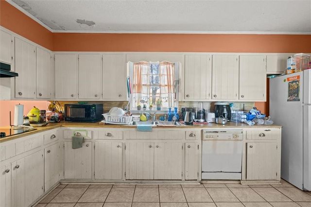 339 Stewart SW Drive, Calhoun, GA 30701