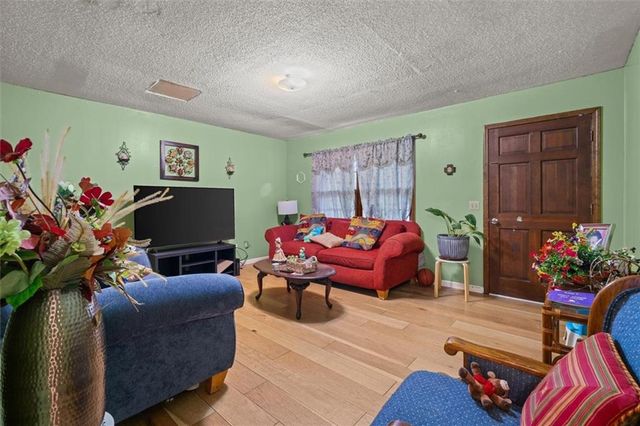 339 Stewart SW Drive, Calhoun, GA 30701