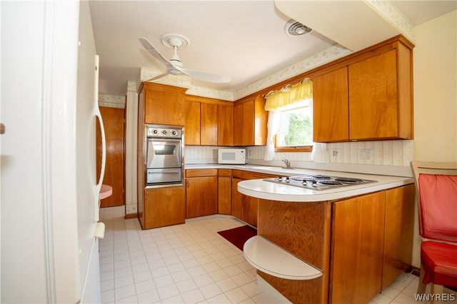 3689 Wabash Avenue, Hamburg, NY 14219