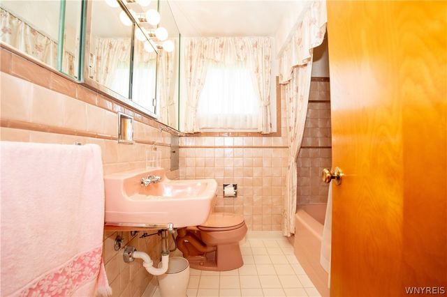 3689 Wabash Avenue, Hamburg, NY 14219