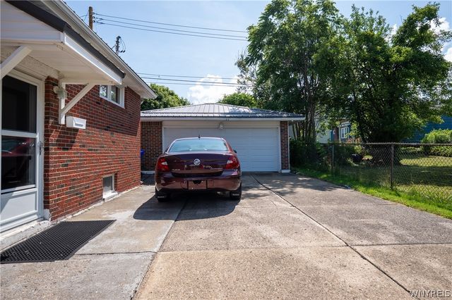 3689 Wabash Avenue, Hamburg, NY 14219
