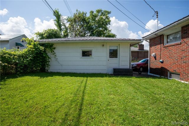 3689 Wabash Avenue, Hamburg, NY 14219