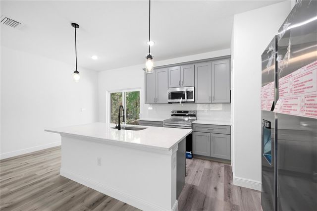 7605 N SANTOS DRIVE, Citrus Springs, FL 34434