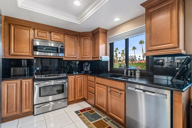 43 Maximo Way, Palm Desert, CA 92260