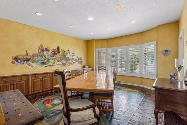 1355 Medora Road, Mendota Heights, MN 55118