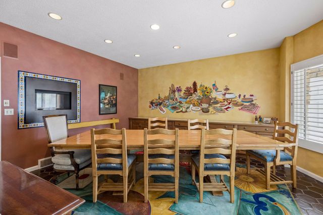 1355 Medora Road, Mendota Heights, MN 55118