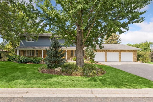 1355 Medora Road, Mendota Heights, MN 55118