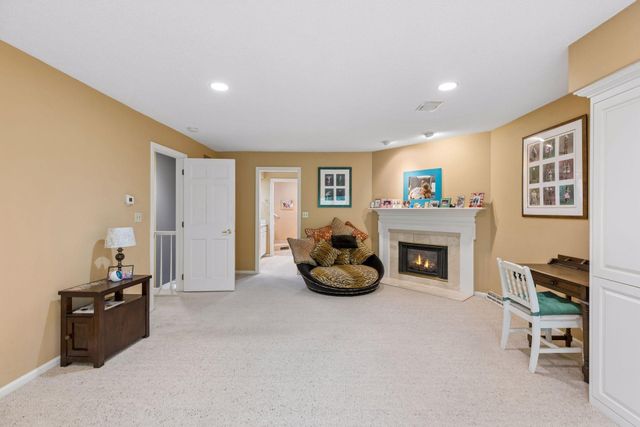 1355 Medora Road, Mendota Heights, MN 55118