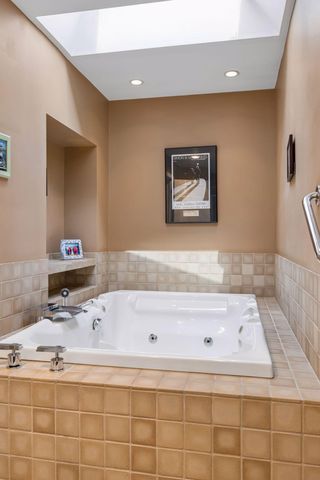 1355 Medora Road, Mendota Heights, MN 55118