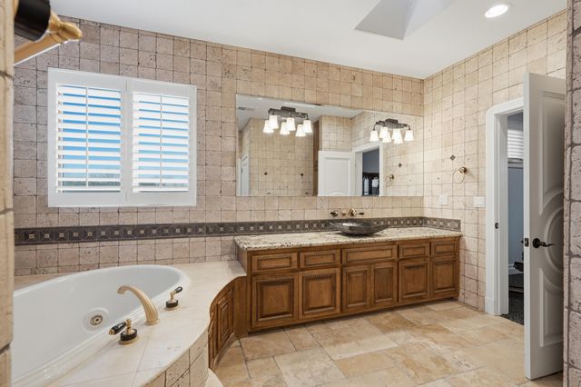 800 Salida Sandia SW, Albuquerque, NM 87105