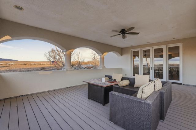 800 Salida Sandia SW, Albuquerque, NM 87105