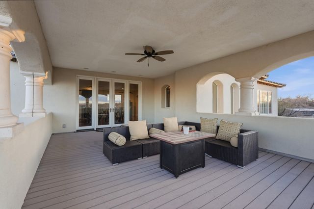 800 Salida Sandia SW, Albuquerque, NM 87105