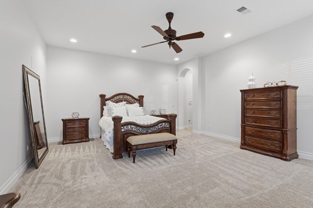 800 Salida Sandia SW, Albuquerque, NM 87105