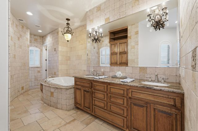 800 Salida Sandia SW, Albuquerque, NM 87105