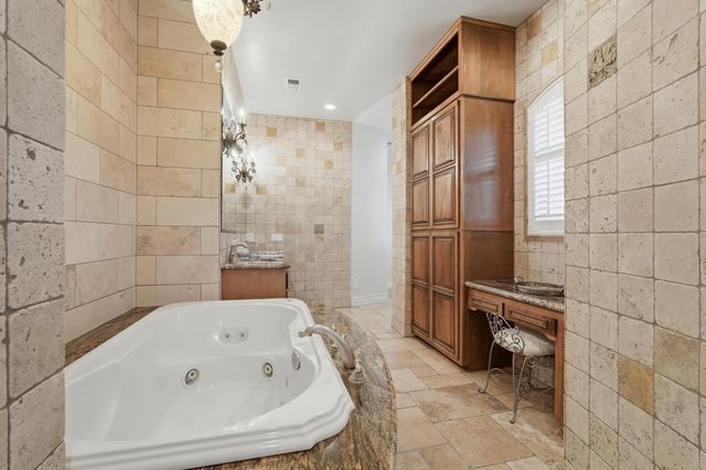 800 Salida Sandia SW, Albuquerque, NM 87105