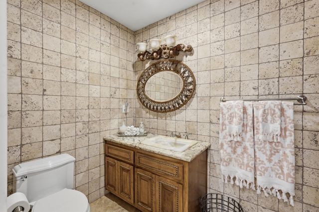 800 Salida Sandia SW, Albuquerque, NM 87105