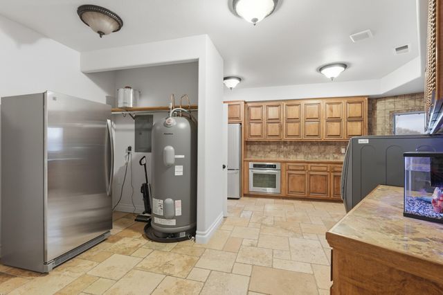 800 Salida Sandia SW, Albuquerque, NM 87105