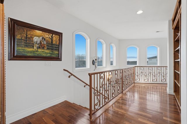 800 Salida Sandia SW, Albuquerque, NM 87105