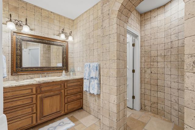 800 Salida Sandia SW, Albuquerque, NM 87105