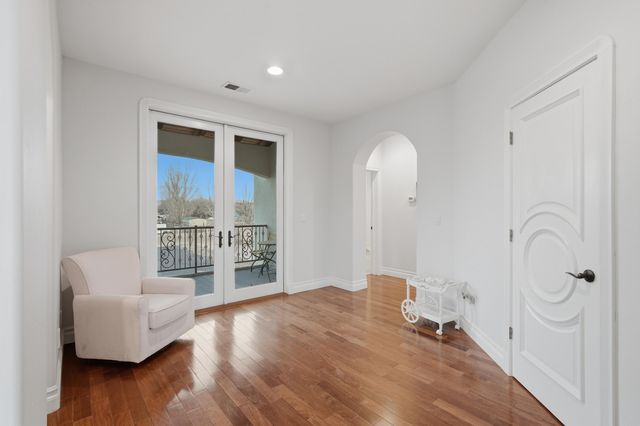 800 Salida Sandia SW, Albuquerque, NM 87105