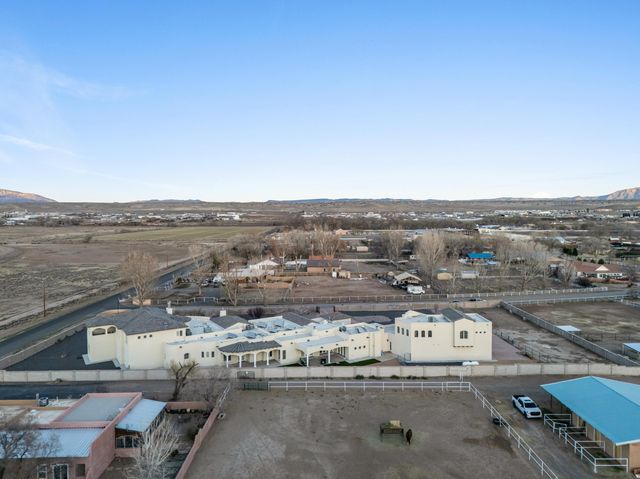 800 Salida Sandia SW, Albuquerque, NM 87105