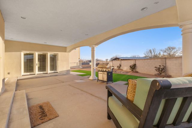 800 Salida Sandia SW, Albuquerque, NM 87105
